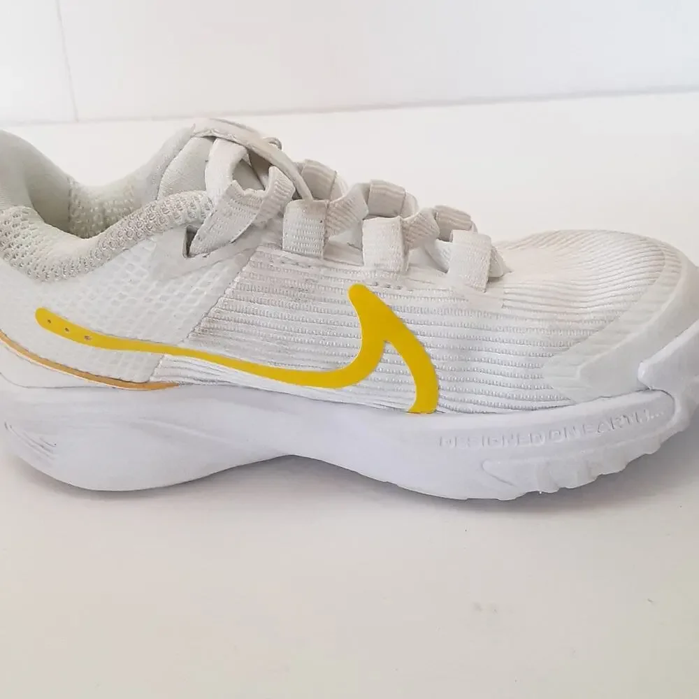 Nike Star Runner 4 Low Top Sneakers Baby 6C Toddler Running Shoes White Yellow